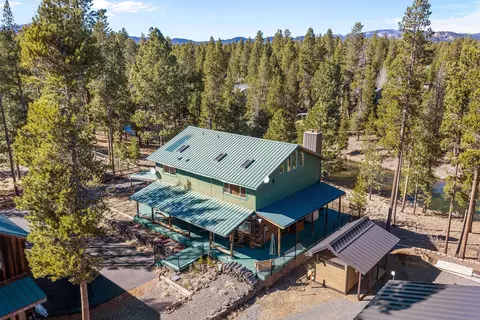 15124 E River Loop Dr E, Bend, OR 97707