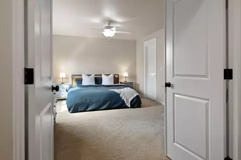 Bedroom - 62761 Hawkview Rd, Bend, OR 97701 photo 1 of 1