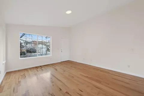 Living - 20810 Cassin Dr, Bend, OR 97701 photo 5 of 6