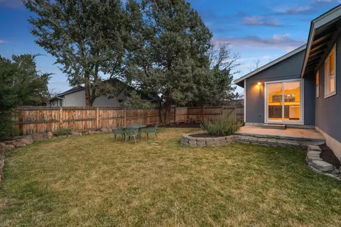 Exterior - 20810 Cassin Dr, Bend, OR 97701 photo 6 of 11