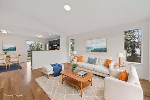 Living - 20810 Cassin Dr, Bend, OR 97701 photo 3 of 6