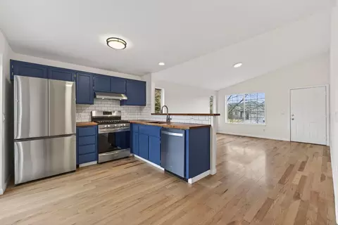 Kitchen - 20810 Cassin Dr, Bend, OR 97701 photo 1 of 5