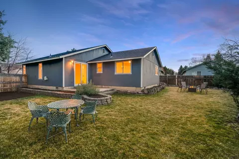 Exterior - 20810 Cassin Dr, Bend, OR 97701 photo 4 of 11