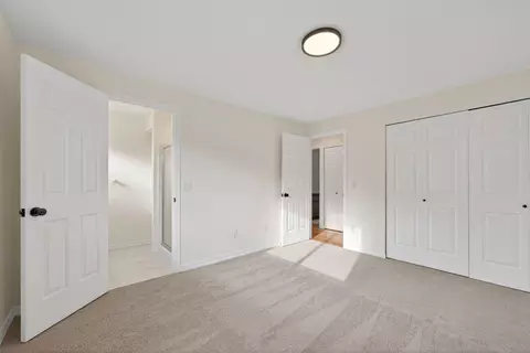 Bedroom - 20810 Cassin Dr, Bend, OR 97701 photo 3 of 7