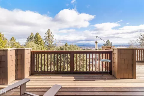 Exterior - 3130 NW Colonial Dr, Bend, OR 97703 photo 9 of 26