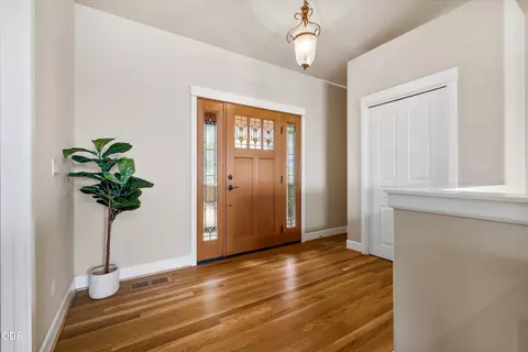 Entry Way - 3130 NW Colonial Dr, Bend, OR 97703 photo 1 of 4