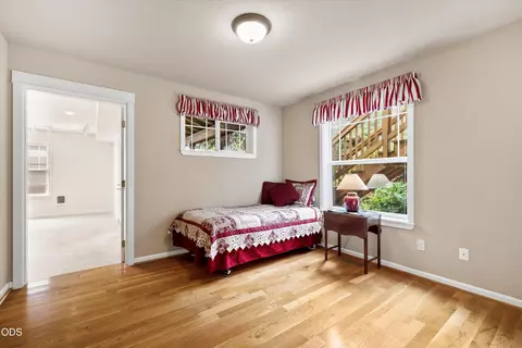 Bedroom - 3130 NW Colonial Dr, Bend, OR 97703 photo 6 of 7