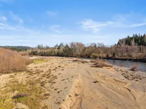 527 E Forks Cir, Cave Junction, OR 97523 photo 9