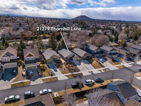 View/Area - 21279 Thornhill Ln, Bend, OR 97701 photo 1 of 2