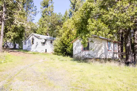 297 Warren Rd, Selma, OR 97538