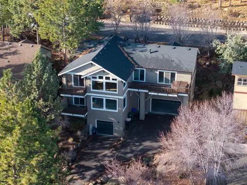View/Area - 3122 NW Colonial Dr, Bend, OR 97703 photo 1 of 3