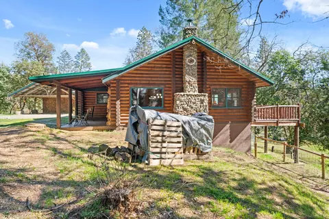 151 Kubli Rd, Grants Pass, OR 97527