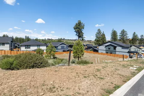 61185 SW Beverly Way, Bend, OR 97702 photo 5
