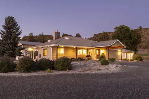 8892 NW Campbell Ranch Rd, Prineville, OR 97754