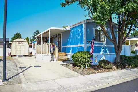4425 W Main St #SPC 31, Medford, OR 97501