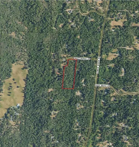 235 Eagle Ridge Dr, Grants Pass, OR 97526