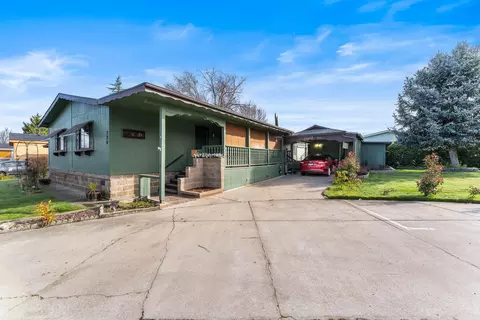 724 Tawn Cheree, Medford, OR 97501