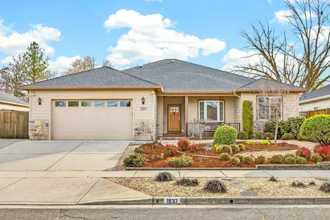 1937 Woodside Dr, Medford, OR 97501