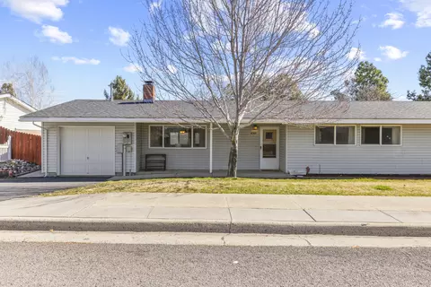 10553 Wright Ave, Klamath Falls, OR 97603