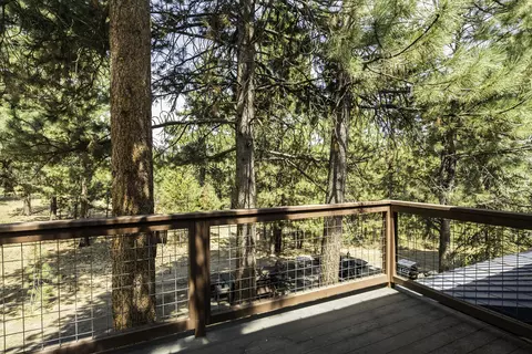 Exterior - 15730 Jackpine Rd, La Pine, OR 97739 photo 2 of 13