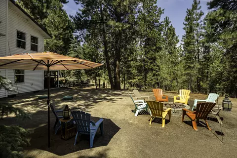 Exterior - 15730 Jackpine Rd, La Pine, OR 97739 photo 11 of 13
