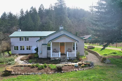 5355 Coleman Creek Rd, Medford, OR 97501