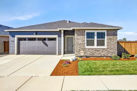 2769 Noble Fir Dr, Medford, OR 97504