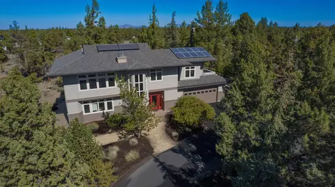 21834 Boonesborough Dr, Bend, OR 97701