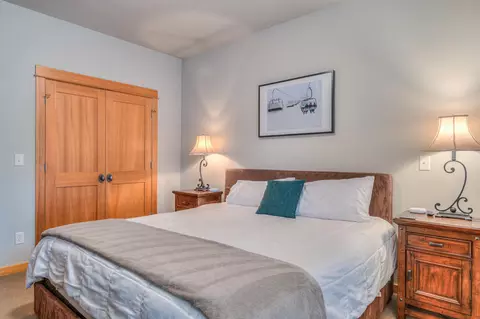 Bedroom - 57135 Evergreen Loop, Sunriver, OR 97707 photo 6 of 6