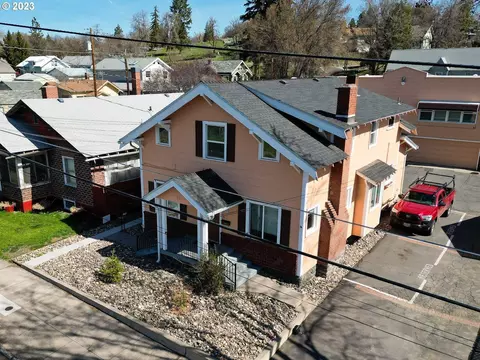 531 N 11th St, Klamath Falls, OR 97601