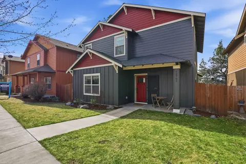 Exterior - 62763 Hawkview Rd, Bend, OR 97701 photo 2 of 6