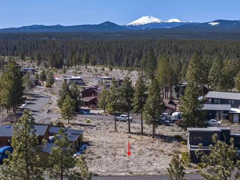 62765 NW Sand Lily Way, Bend, OR 97703