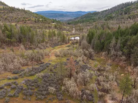 2527 Crowfoot Rd, Eagle Point, OR 97524 photo 14