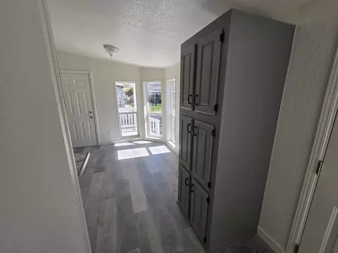 633 E Archwood Dr UNIT 43, Eagle Point, OR 97524 photo 13