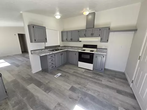 633 E Archwood Dr UNIT 43, Eagle Point, OR 97524 photo 25