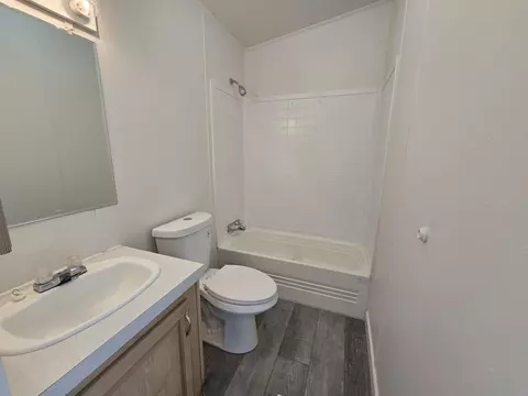633 E Archwood Dr UNIT 43, Eagle Point, OR 97524 photo 7