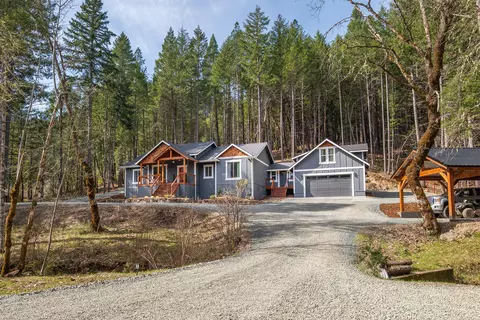 322 Round Prairie Rd, Wilderville, OR 97543