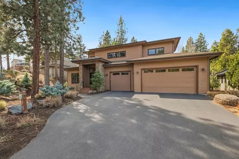 19183 NW Mount Shasta Dr, Bend, OR 97703