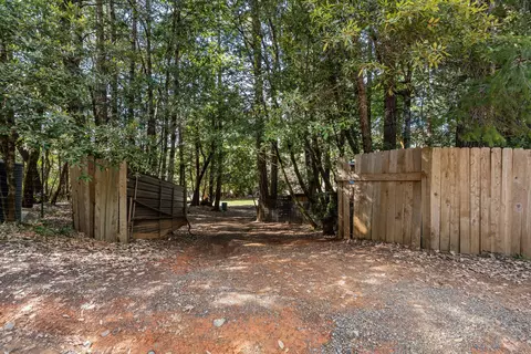 Exterior - 1259 Waldo Rd, O'brien, OR 97534 photo 10 of 14