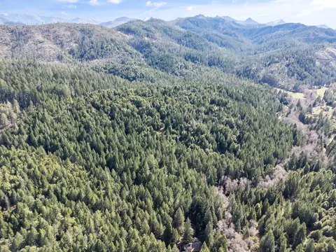 View/Area - 1259 Waldo Rd, O'brien, OR 97534 photo 8 of 13