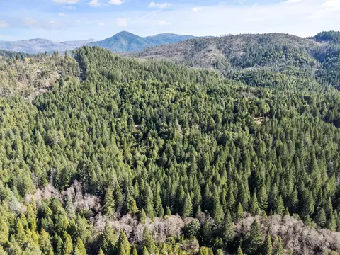 View/Area - 1259 Waldo Rd, O'brien, OR 97534 photo 10 of 13