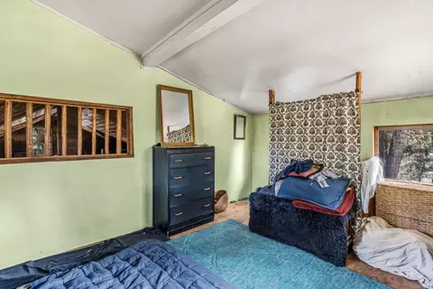 Bedroom - 1259 Waldo Rd, O'brien, OR 97534 photo 1 of 2
