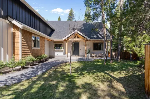 Exterior - 17181 Merganser Dr, Bend, OR 97707 photo 6 of 7