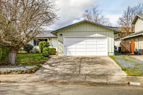 2001 Jubilant Ave, Medford, OR 97504
