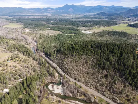 6223 Takilma Rd, Cave Junction, OR 97523 photo 13