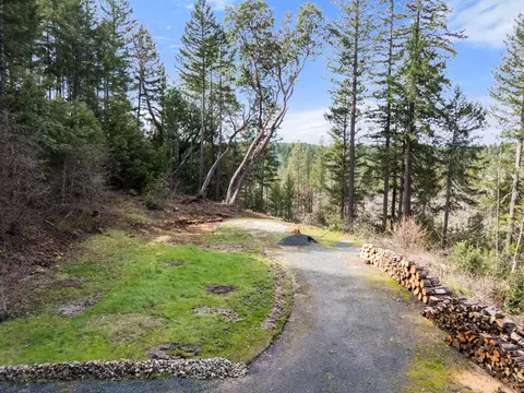 6223 Takilma Rd, Cave Junction, OR 97523 photo 8