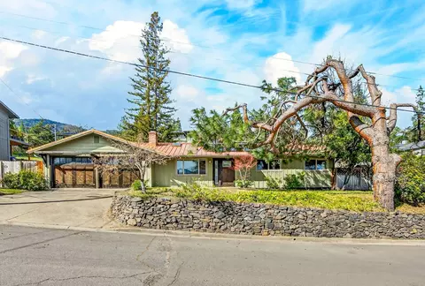 325 Taylor St, Ashland, OR 97520