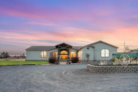 21435 Modoc Ln, Bend, OR 97702 photo 10