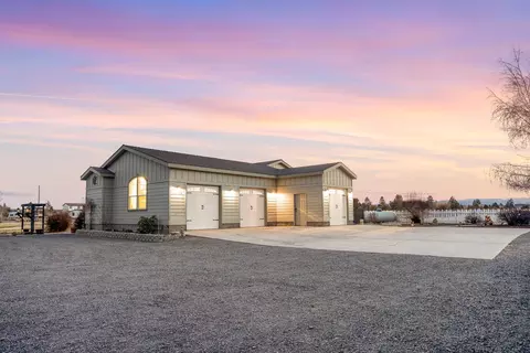 21435 Modoc Ln, Bend, OR 97702 photo 13
