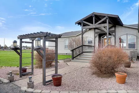 21435 Modoc Ln, Bend, OR 97702 photo 6